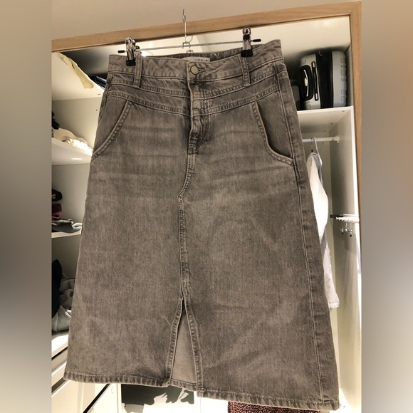Denim gray knee length skirt from zara kids in a-line shape with a slit - Picture 2 of 4